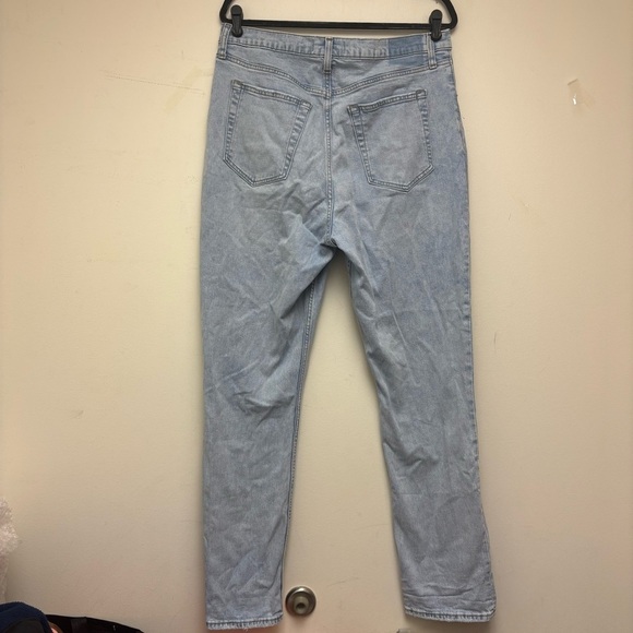 Abercrombie & Fitch Curve Love Ultra High Rise 90s Straight Jeans - Picture 9 of 11